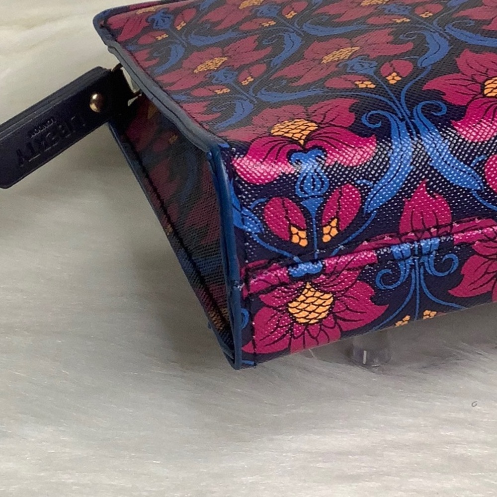 NWOT Liberty London Floral Print Coated Canvas Cluch - Picture 7 of 16